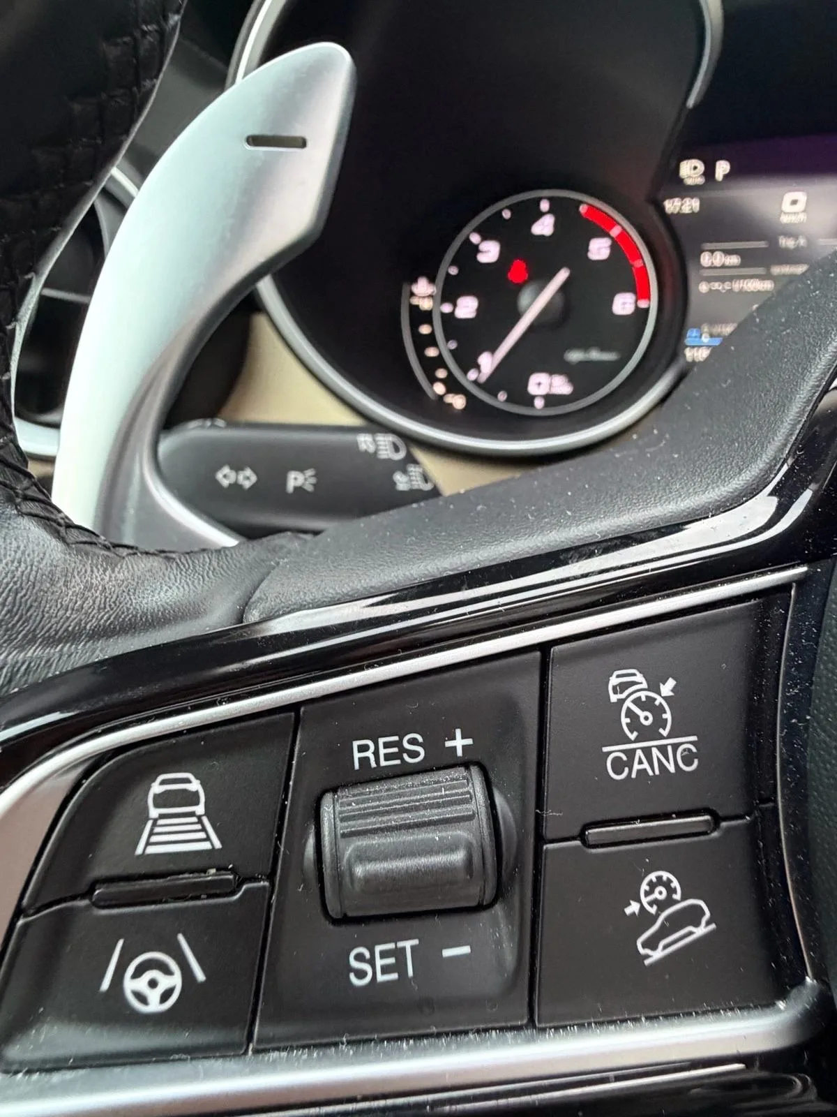 Alfa Romeo Stelvio 2.2 JTD — fotografija 18