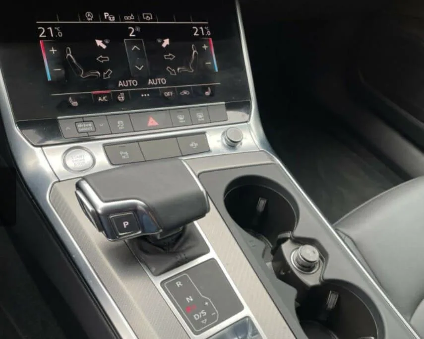 Audi A6 40 TDI S-tronic MILD HYBRID Full oprema — fotografija 4