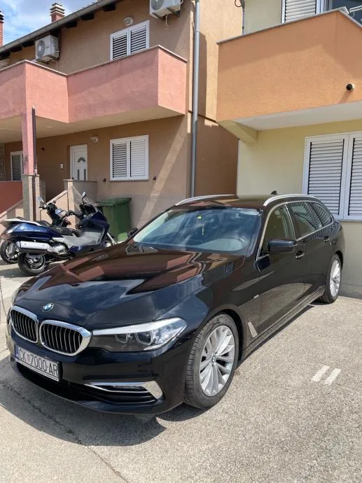 BMW Serija 5 Touring 530d Xdrive Luxury automatik — fotografija 10