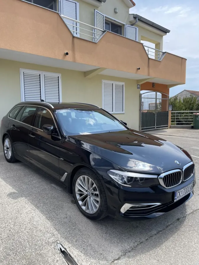 BMW Serija 5 530 xd Toureg Luxury