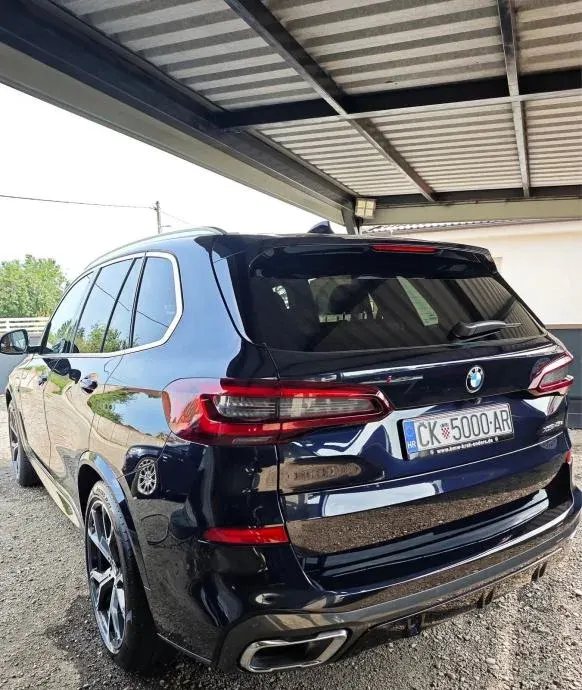 BMW X5 xDrive45e — fotografija 2