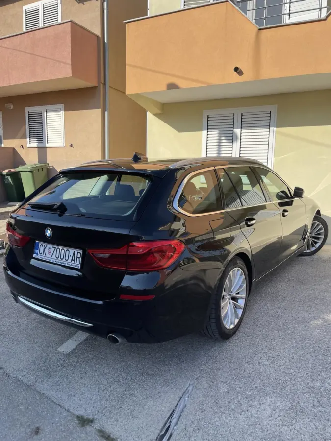 BMW Serija 5 530 xd Toureg Luxury — fotografija 6