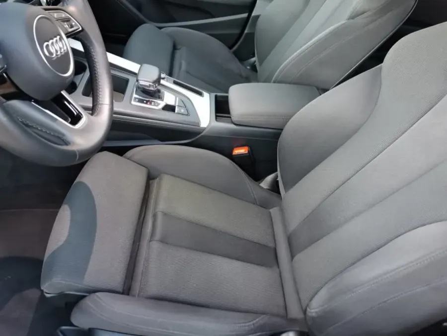 Audi A4 30 TDI S-tronic ACC,F1 — fotografija 9