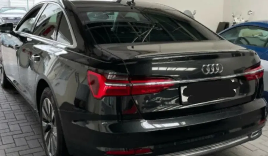Audi A6 40 TDI S-tronic MILD HYBRID Full oprema — fotografija 3