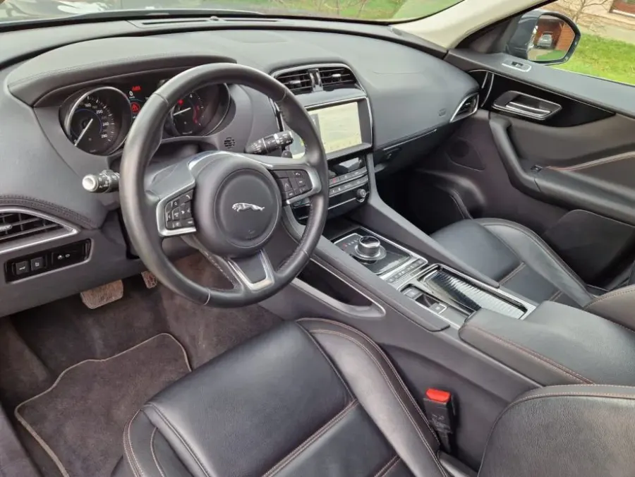 Jaguar F-Pace 2.0 AWD 4×4 automatik — fotografija 4