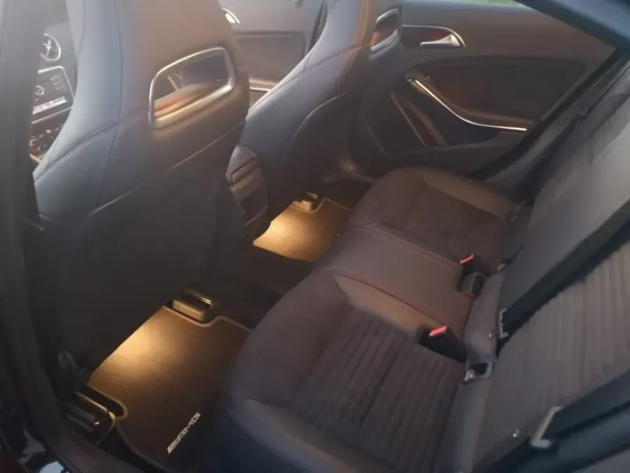 Mercedes-Benz A 180 AMG Full oprema — fotografija 18