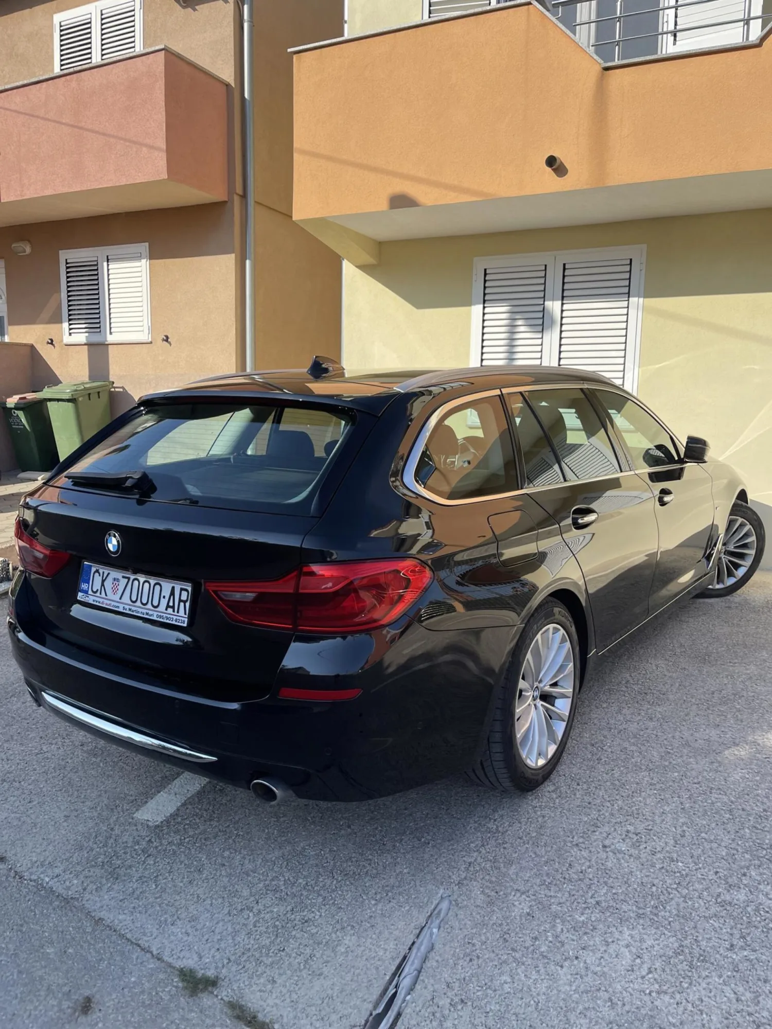 BMW Serija 5 530 xd Toureg Luxury — fotografija 6