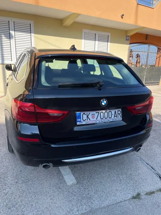 BMW Serija 5 Touring 530d Xdrive Luxury automatik — fotografija 13