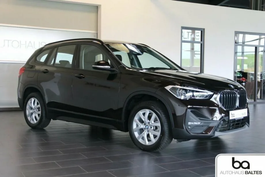 BMW X1 sDrive18d ConnectedDrive — fotografija 4