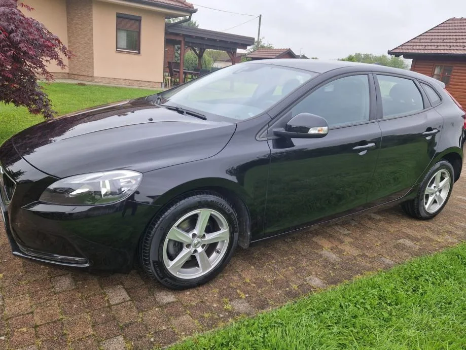 Volvo V40 D2 — fotografija 8