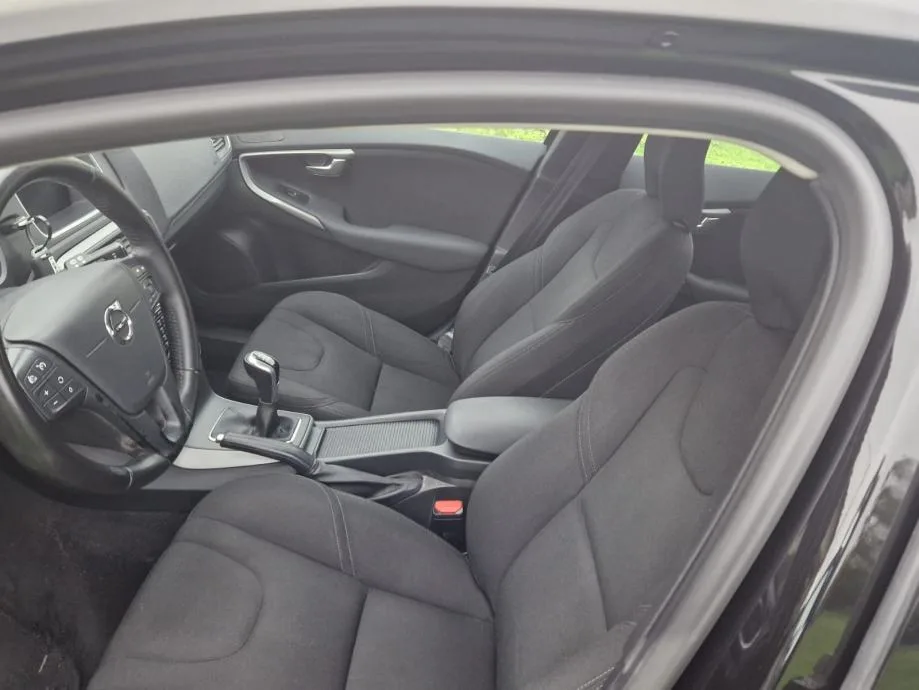 Volvo V40 D2 — fotografija 14