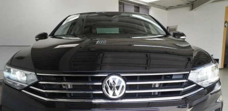 VW Passat 2.0 TDI DSG business — fotografija 1