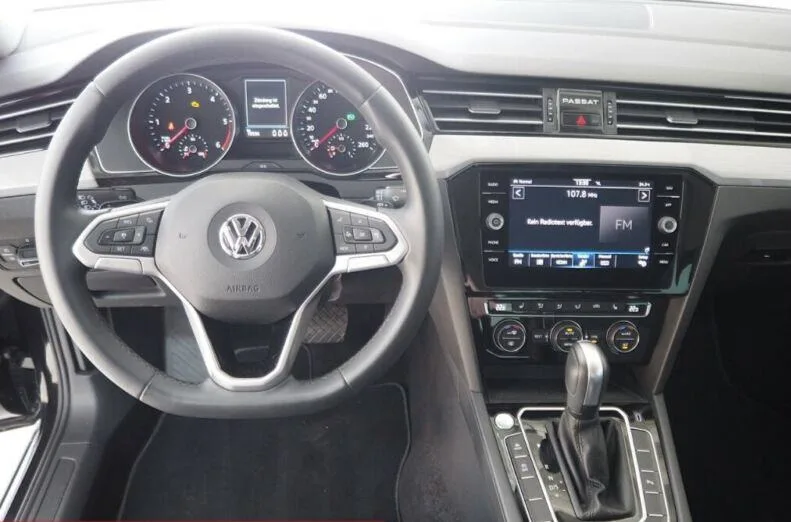 VW Passat 2.0 TDI DSG business — fotografija 3