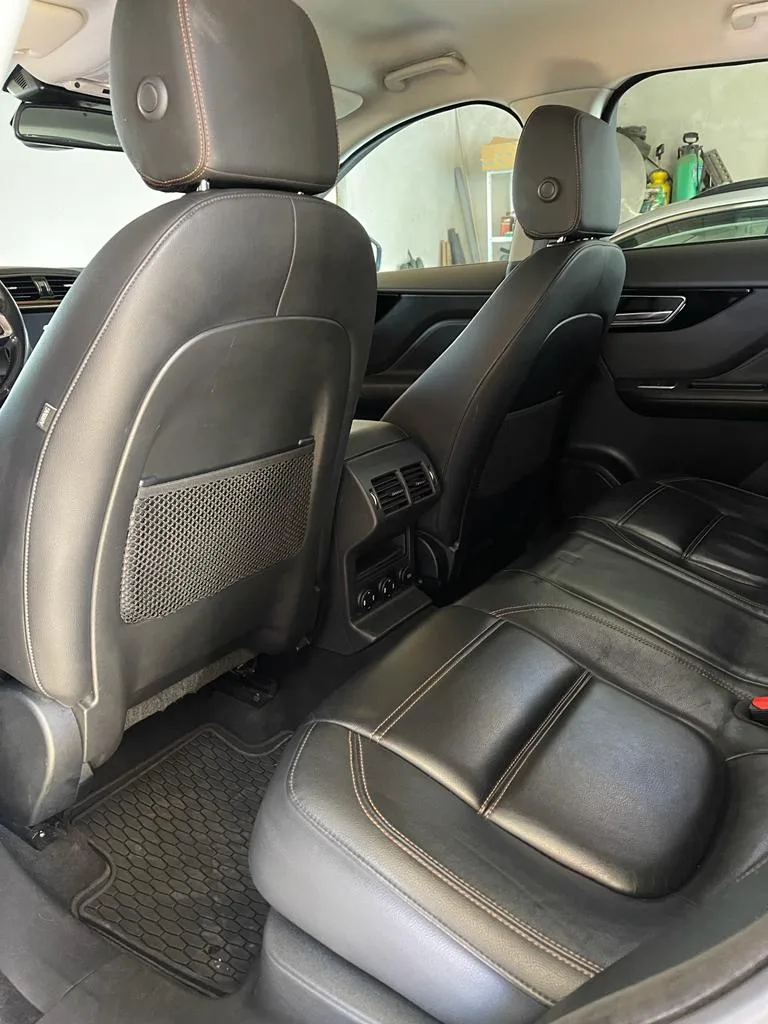 Jaguar F-Pace 2.0d — fotografija 6