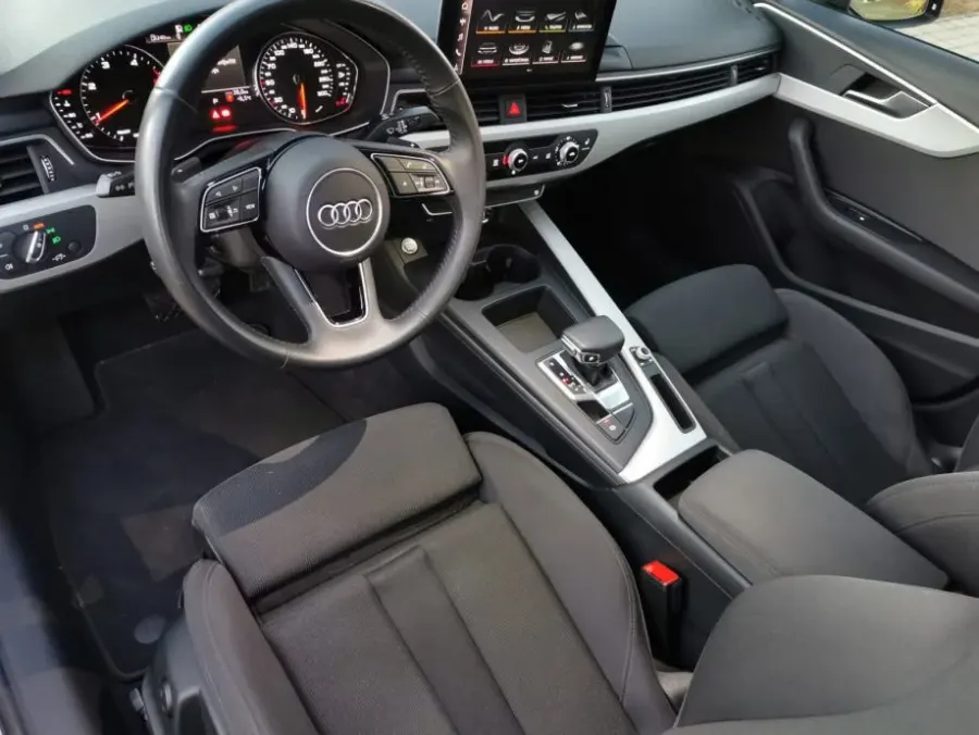 Audi A4 30 TDI S-tronic ACC,F1 — fotografija 8