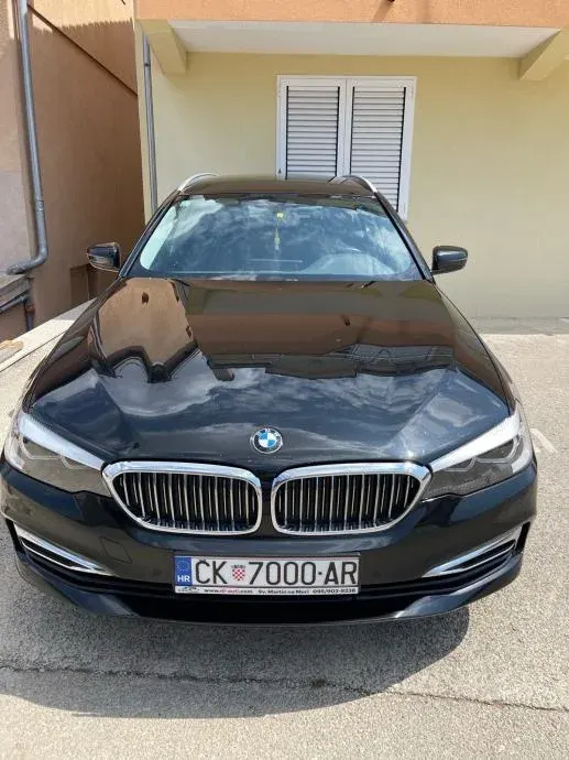 BMW Serija 5 Touring 530d Xdrive Luxury automatik — fotografija 2