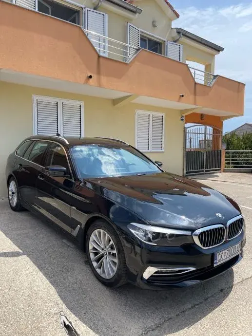 BMW Serija 5 Touring 530d Xdrive Luxury automatik — fotografija 15