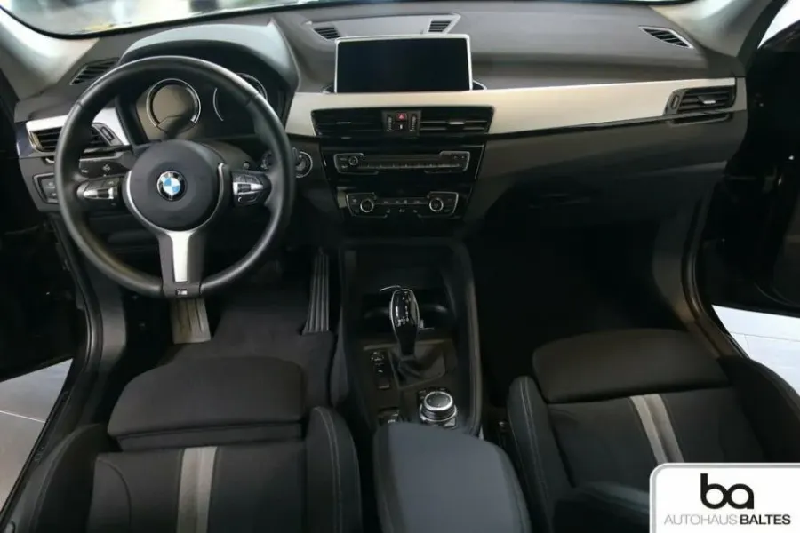 BMW X1 sDrive18d ConnectedDrive — fotografija 7