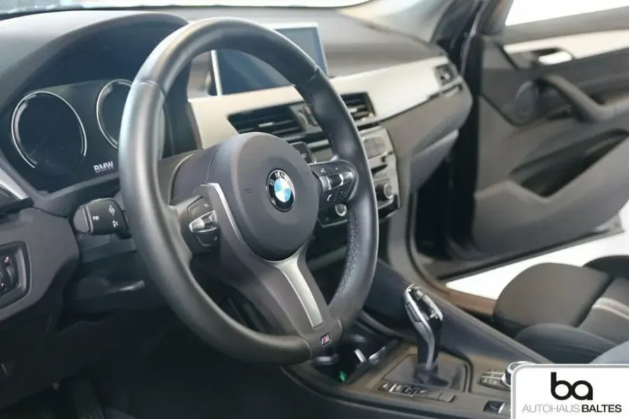 BMW X1 sDrive18d ConnectedDrive — fotografija 9