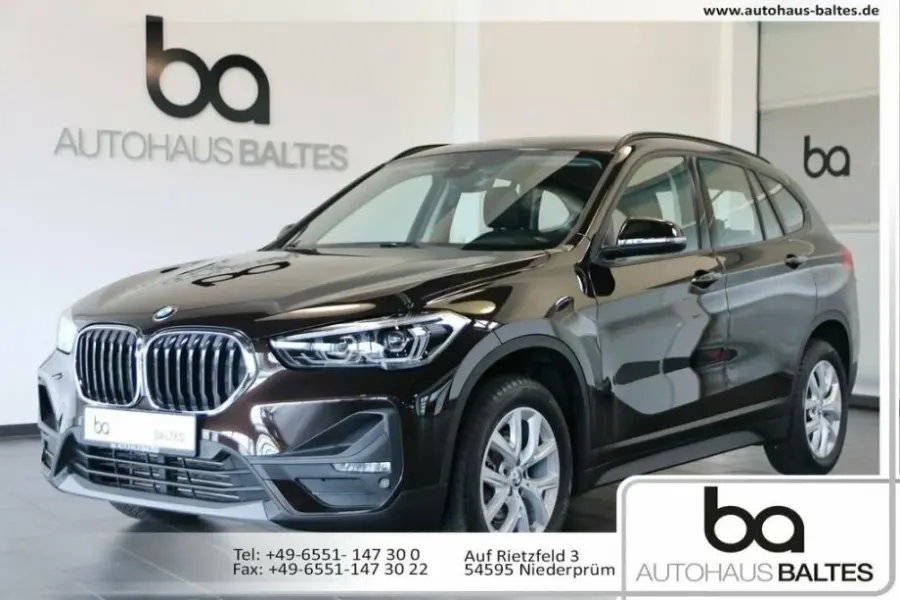 BMW X1 sDrive18d ConnectedDrive — fotografija 12