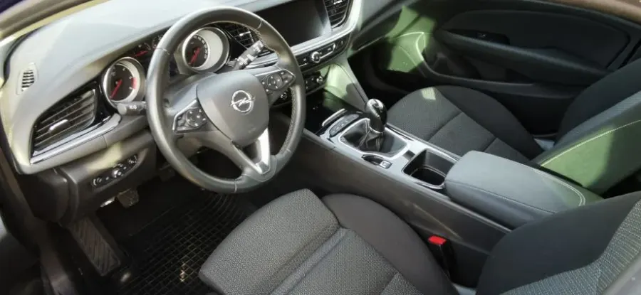 Opel Insignia Sports Tourer Dynamic — fotografija 14