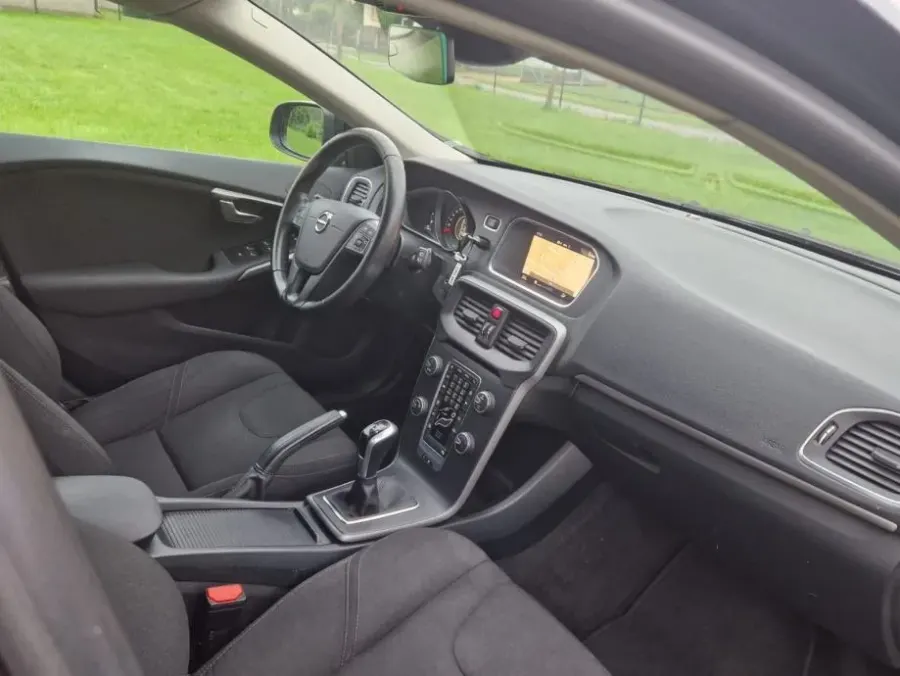 Volvo V40 D2 — fotografija 10