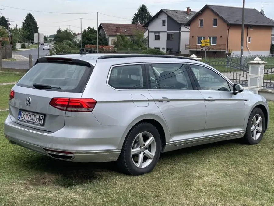 VW Passat Variant 2.0 TDI BMT DSG 4MOTION — fotografija 3